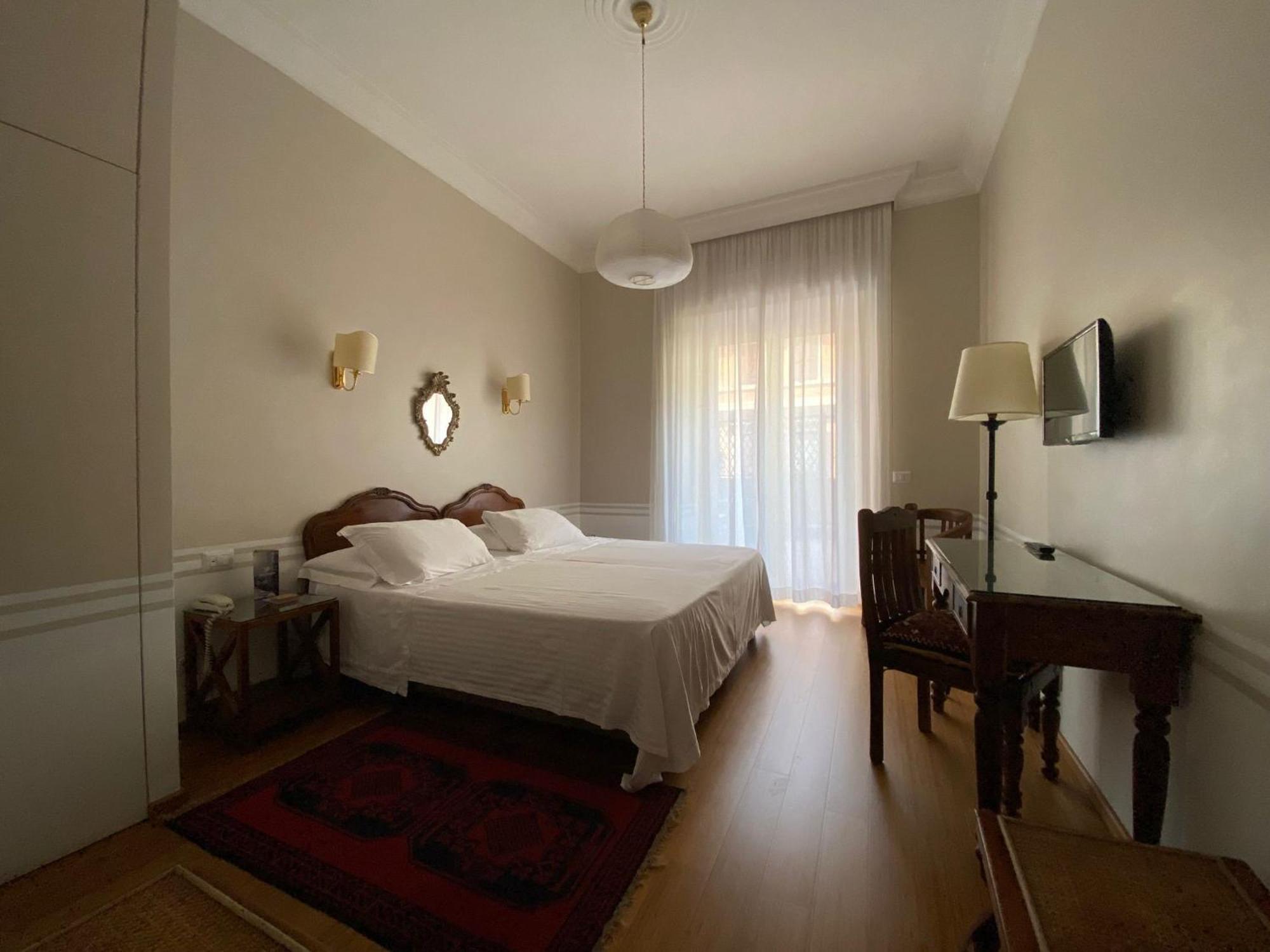 Hotel Lancelot — Photos 1